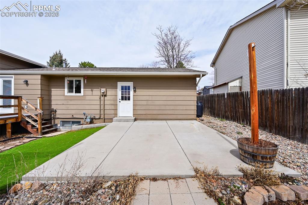 Image 34 of 39: Patio