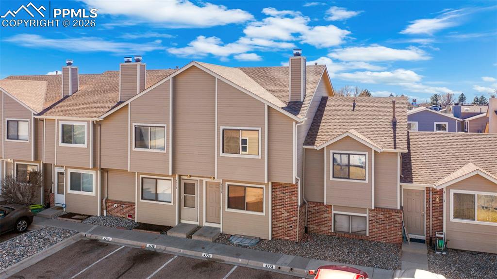 Image 3 of 31: Front of Structure