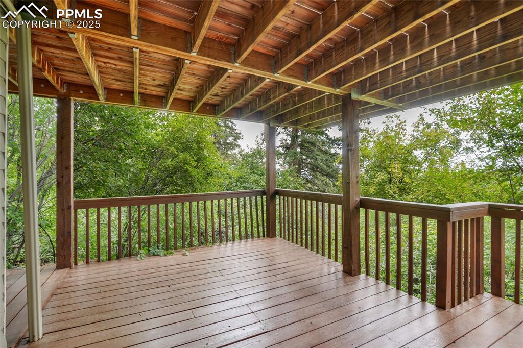 Image 42 of 46: Deck