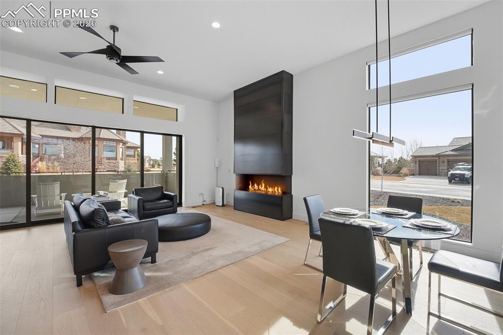 Image 11 of 50: Living Room