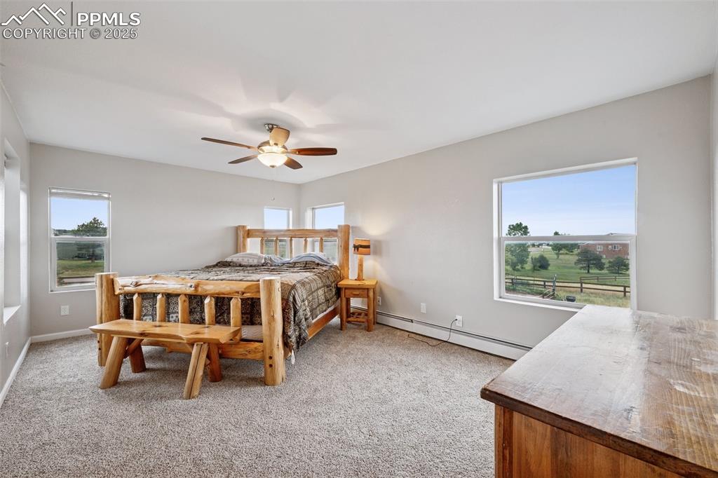 Image 22 of 38: Bedroom