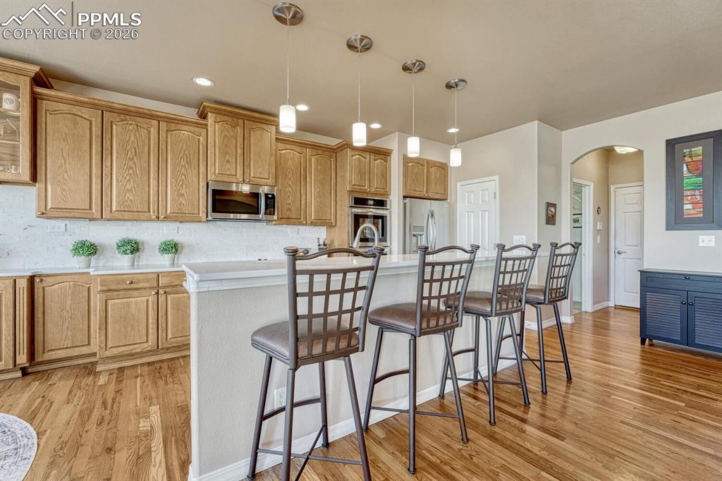 Image 11 of 49: Spacious kitchen with ample seating