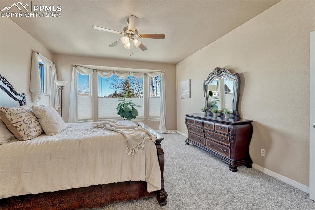 Image 18 of 49: Bedroom