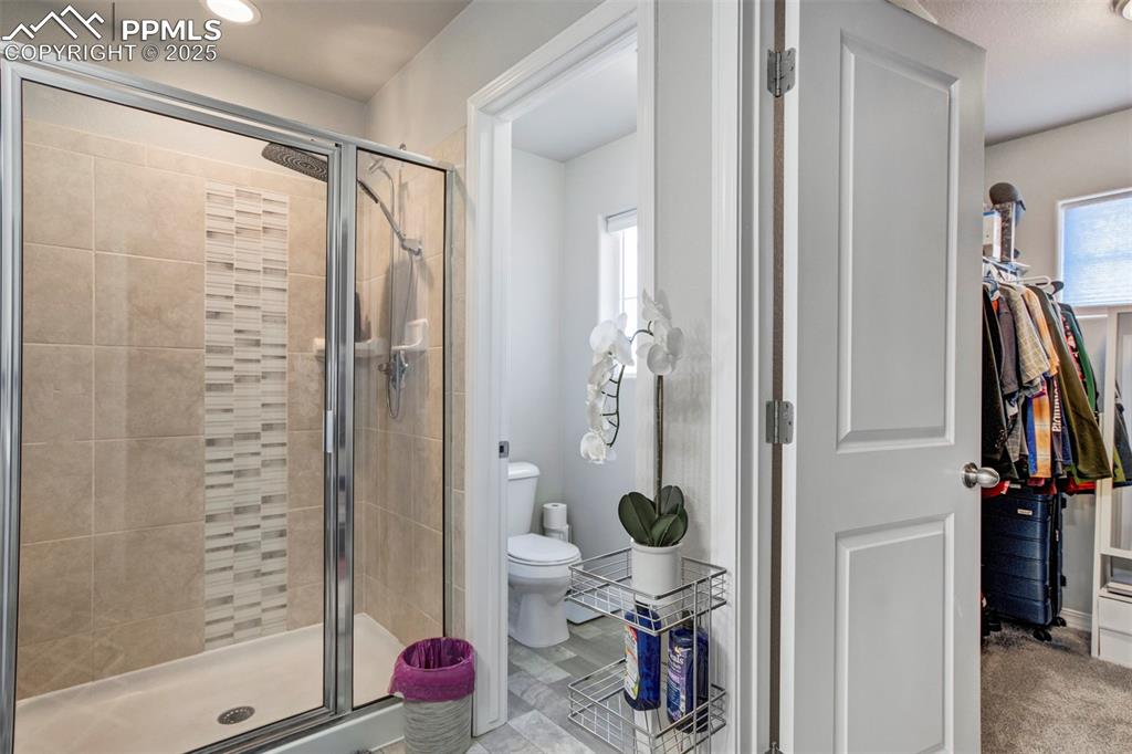 Image 20 of 31: Bathroom