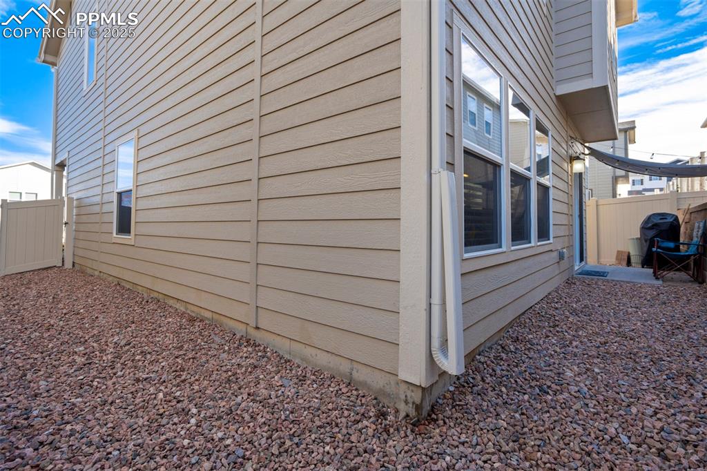 Image 30 of 31: Side of Structure