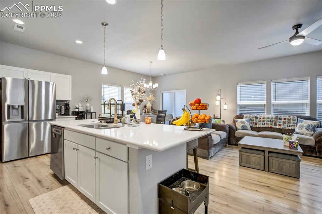 Image 8 of 31: Kitchen