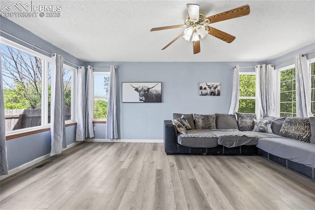 Image 12 of 40: Living Room