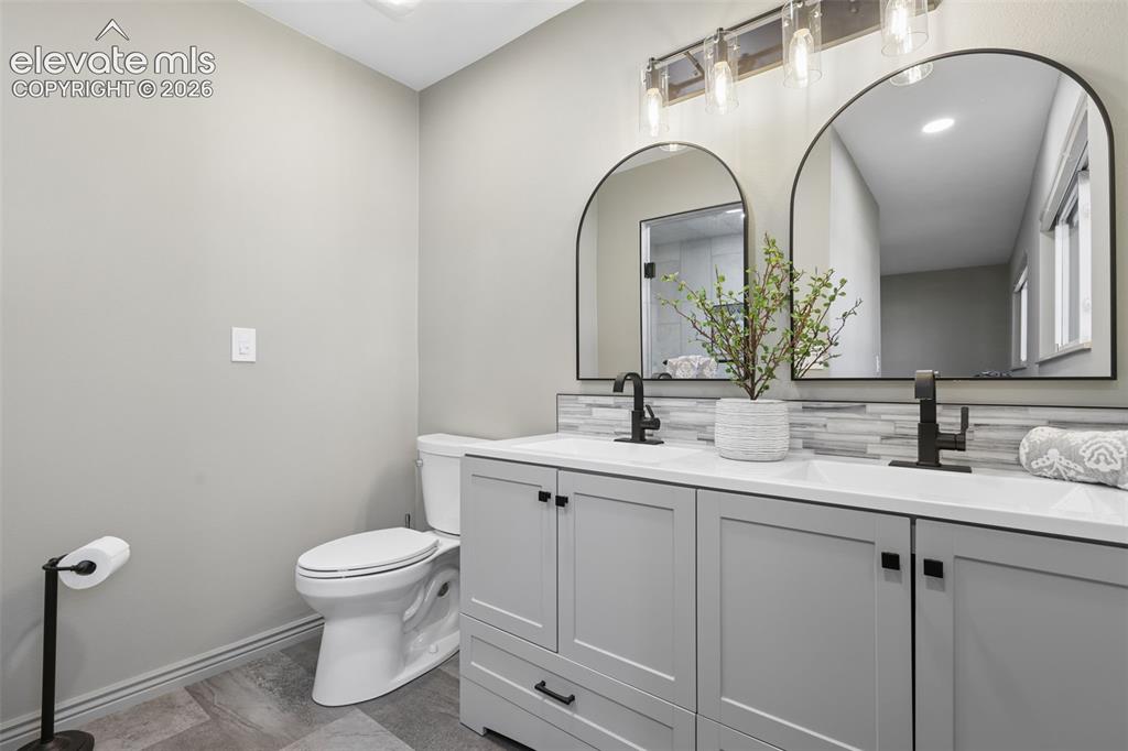 Image 15 of 32: Remodeled Primary Bath with Dbl Sinks