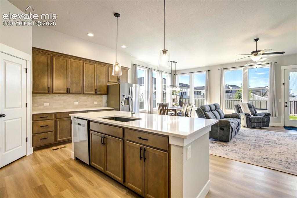 Image 6 of 46: Kitchen