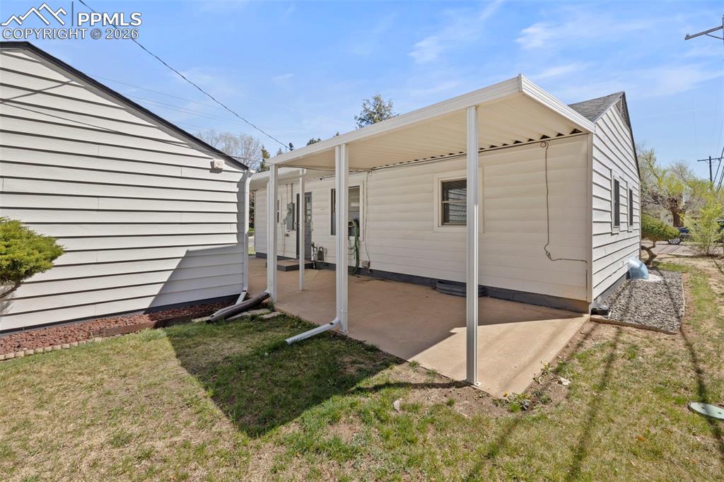 Image 43 of 45: Side of Structure