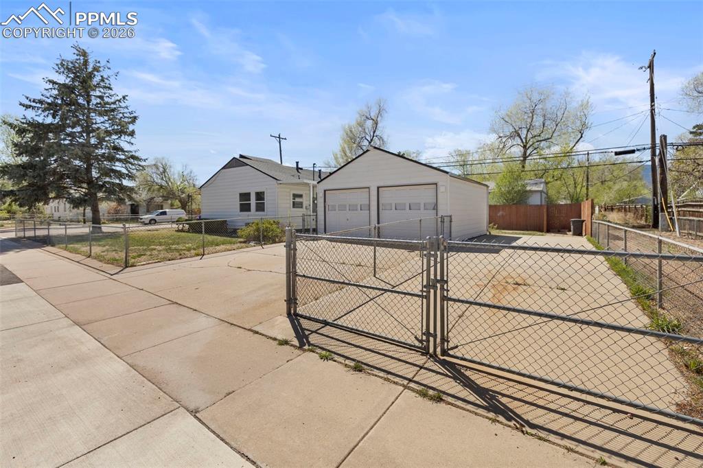 Image 7 of 45: RV or boat parking if needed