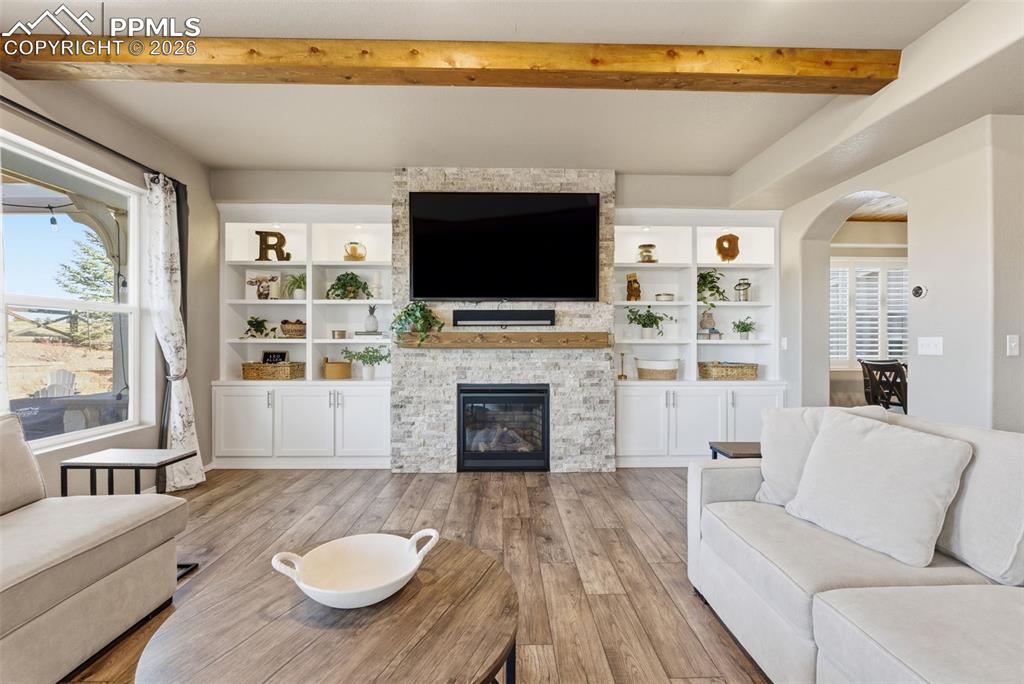 Image 4 of 47: Living Room