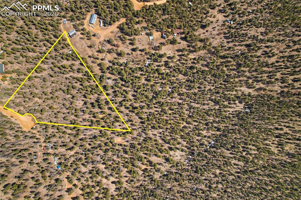 Image 9 of 11: Property Lines are Approximate and not a survey