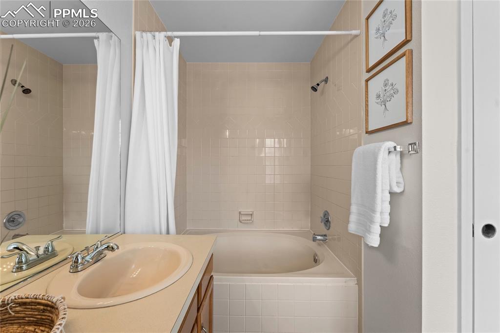 Image 17 of 28: Master Bathroom