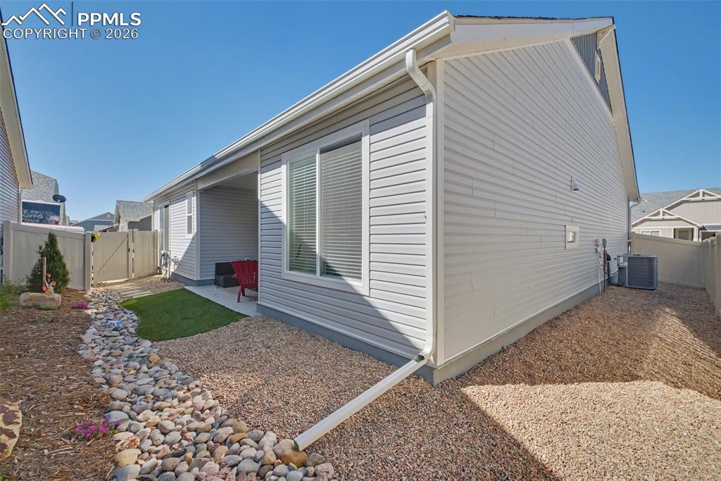 Image 30 of 30: Side of Structure