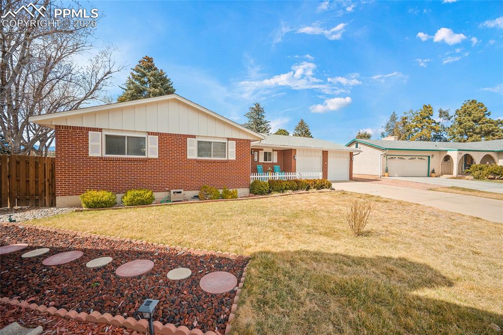 Image 11 of 47: Front of Structure