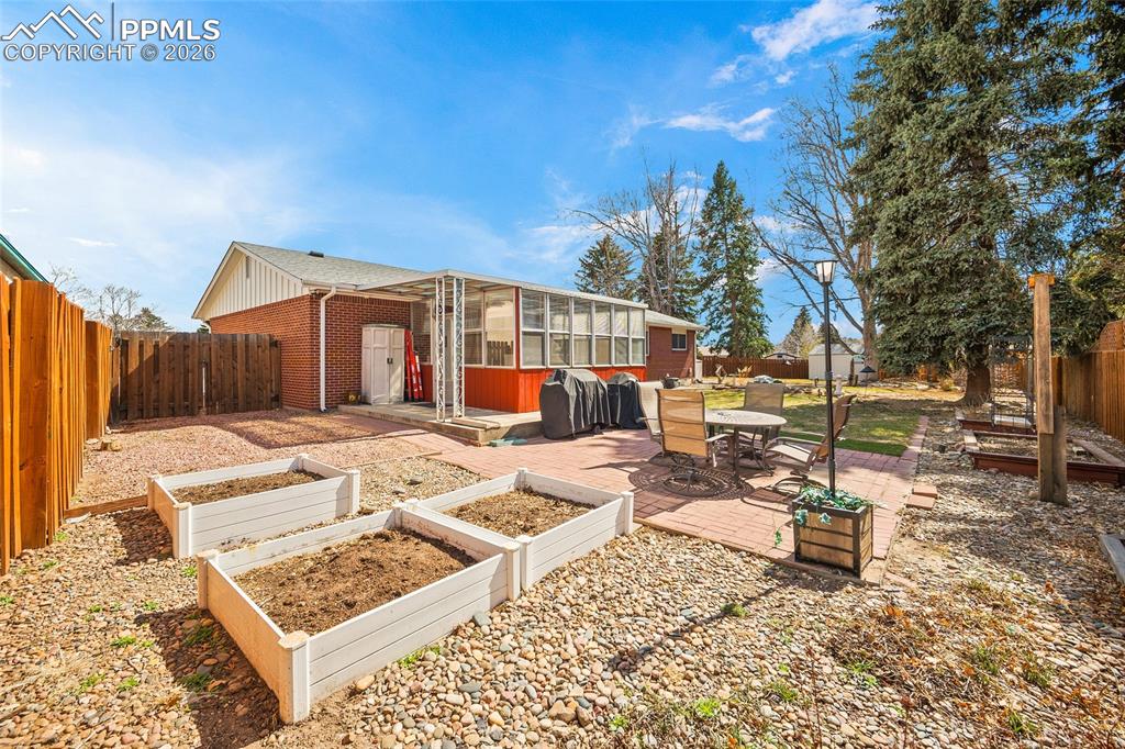 Image 39 of 47: Garden