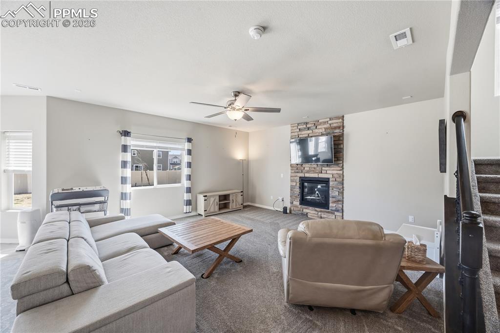 Image 9 of 41: View from the Front Office/Bedroom into the Entry hallway.