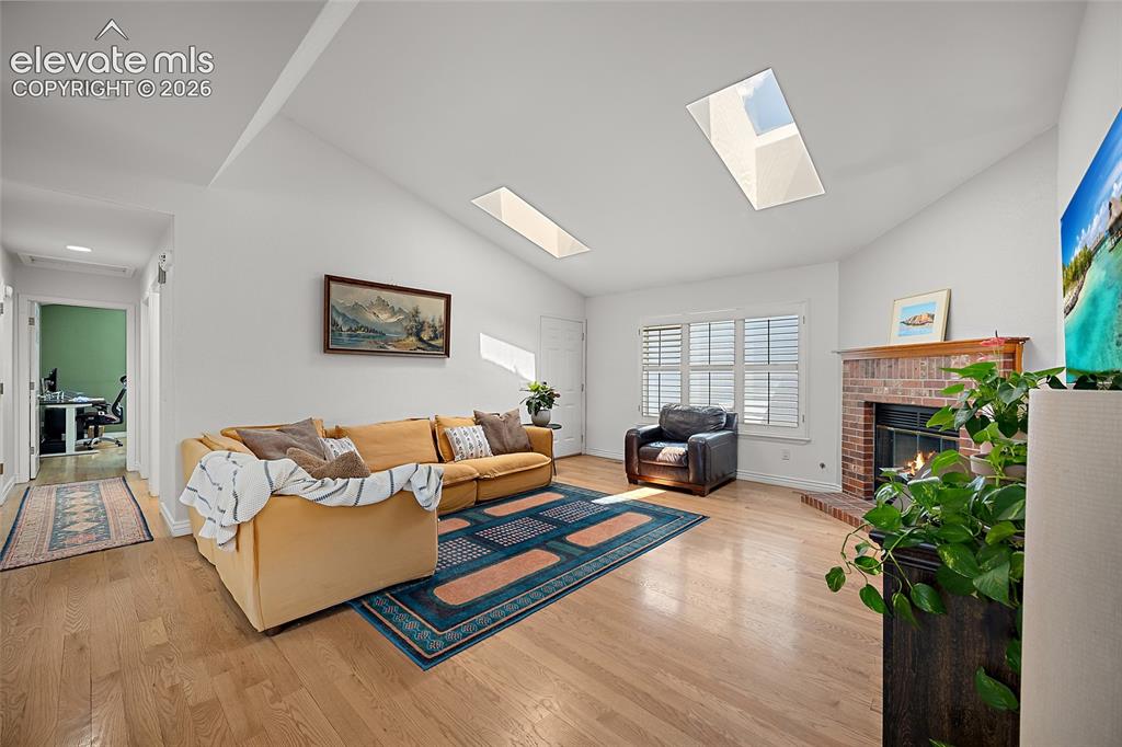 Image 11 of 34: Living Room