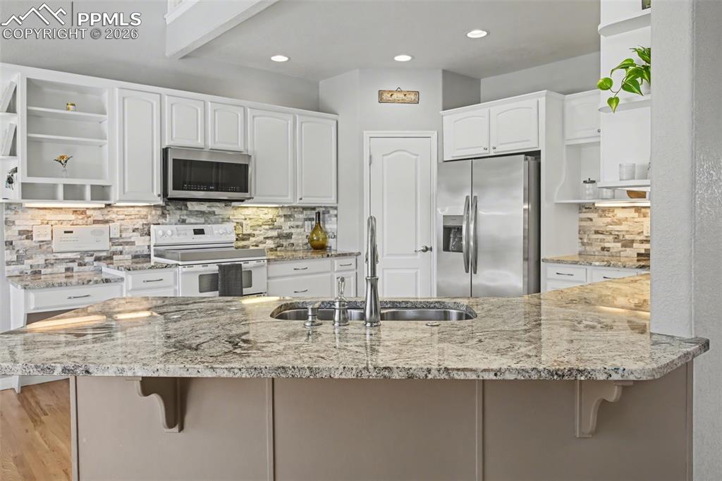 Image 11 of 48: Living Room