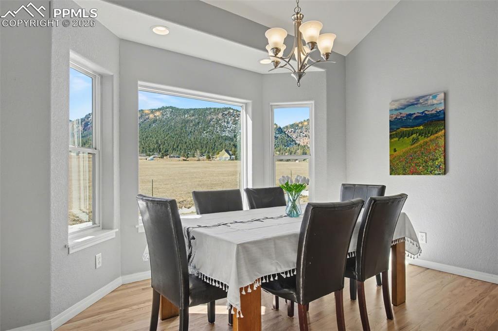 Image 14 of 48: Kitchen