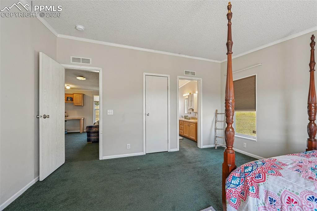 Image 13 of 36: Bedroom