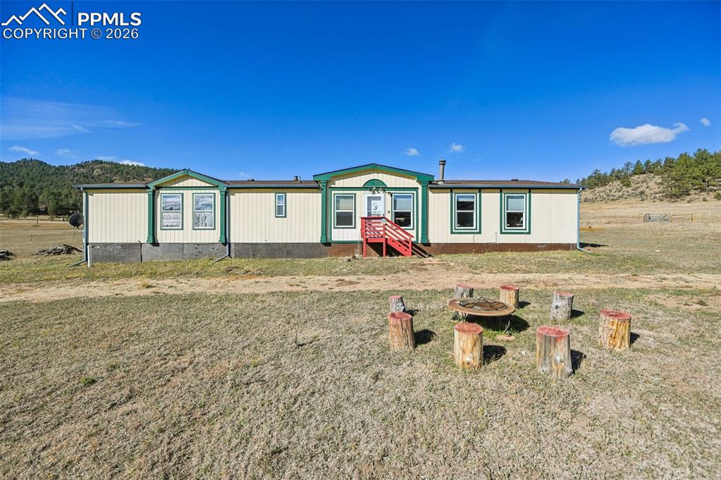 Image 4 of 36: Front of Structure