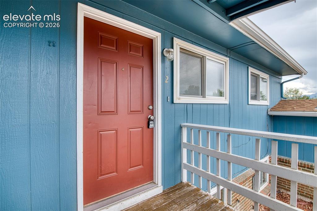 Image 6 of 34: Entry