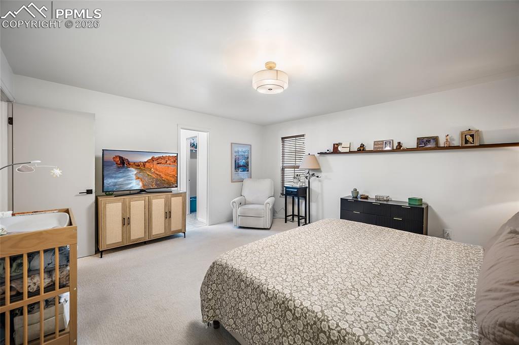 Image 11 of 22: Bedroom