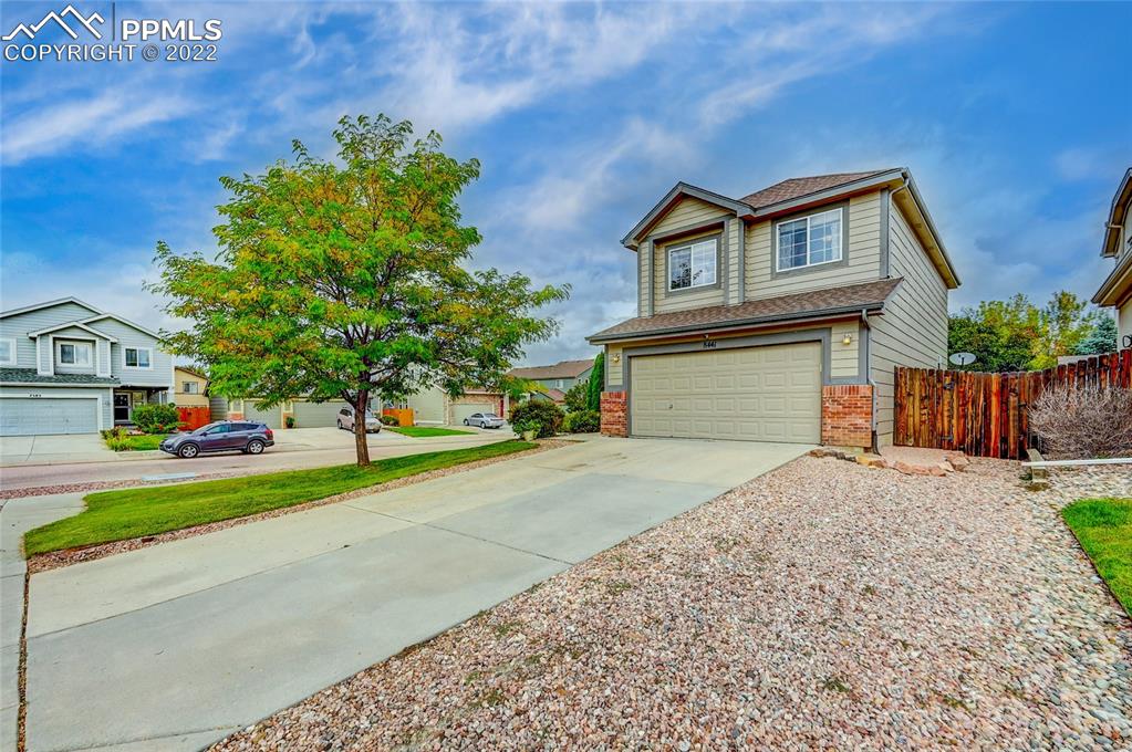 Listing 6917607, Image 2 of 39