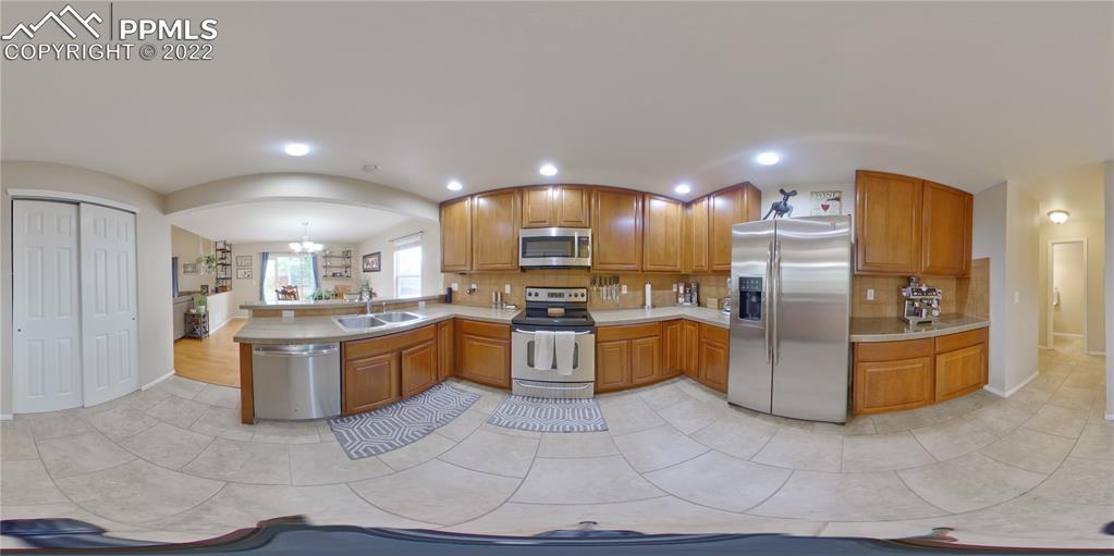 Listing 6917607, Image 37 of 39