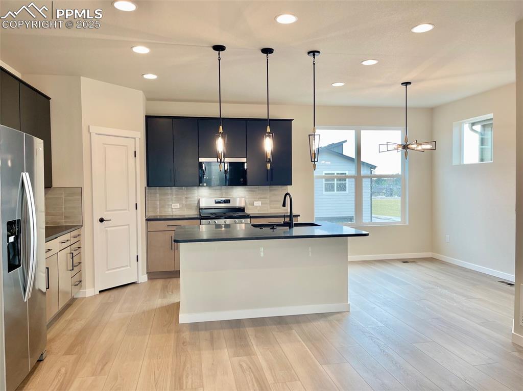 Image 2 of 28: Kitchen