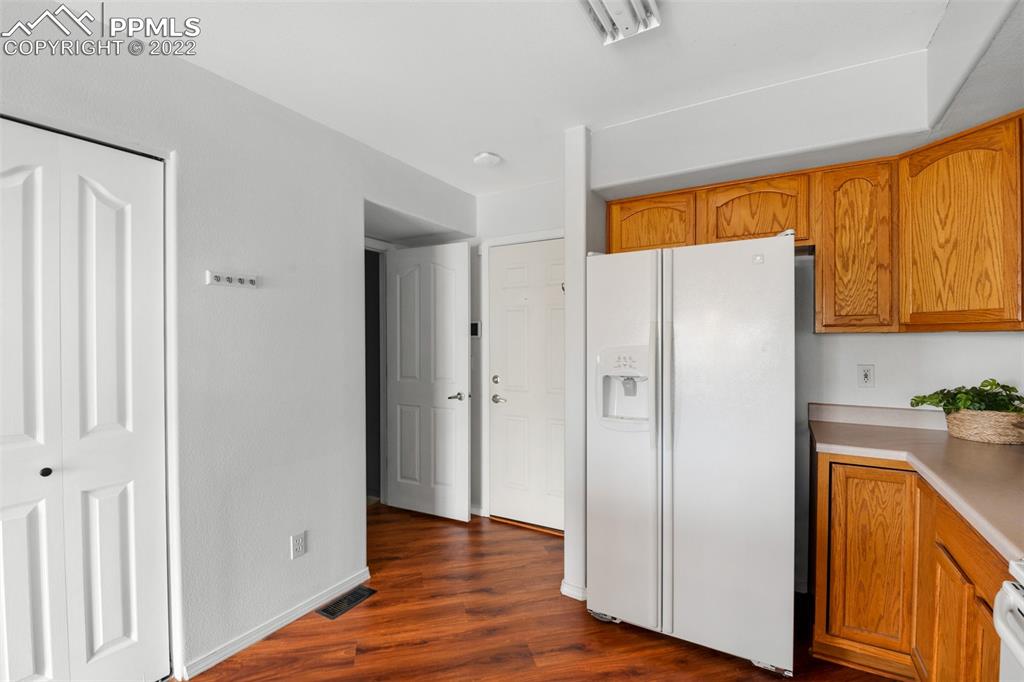 Listing 6918755, Image 12 of 34