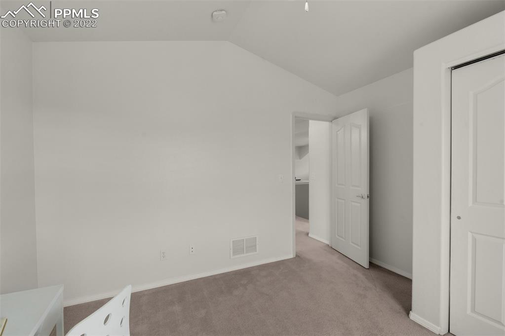Listing 6918755, Image 25 of 34