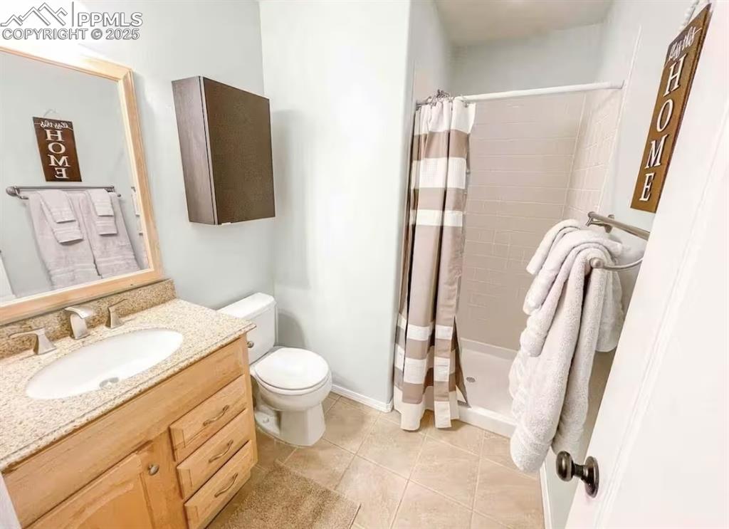 Image 12 of 37: Main Level Primary en suite 3/4 Bath