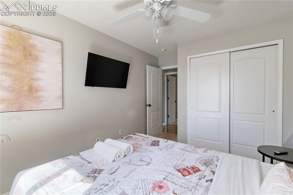 Image 14 of 37: Main Level Bedroom