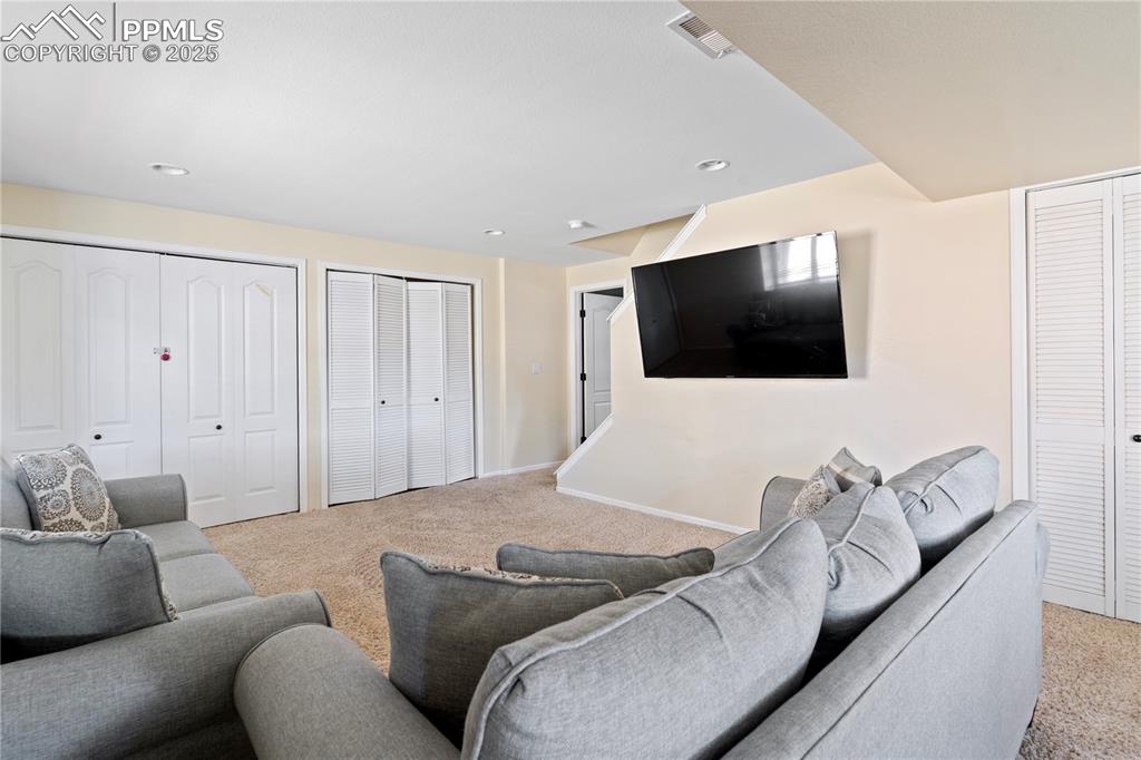 Image 15 of 37: Lower level family room has room to spread out!