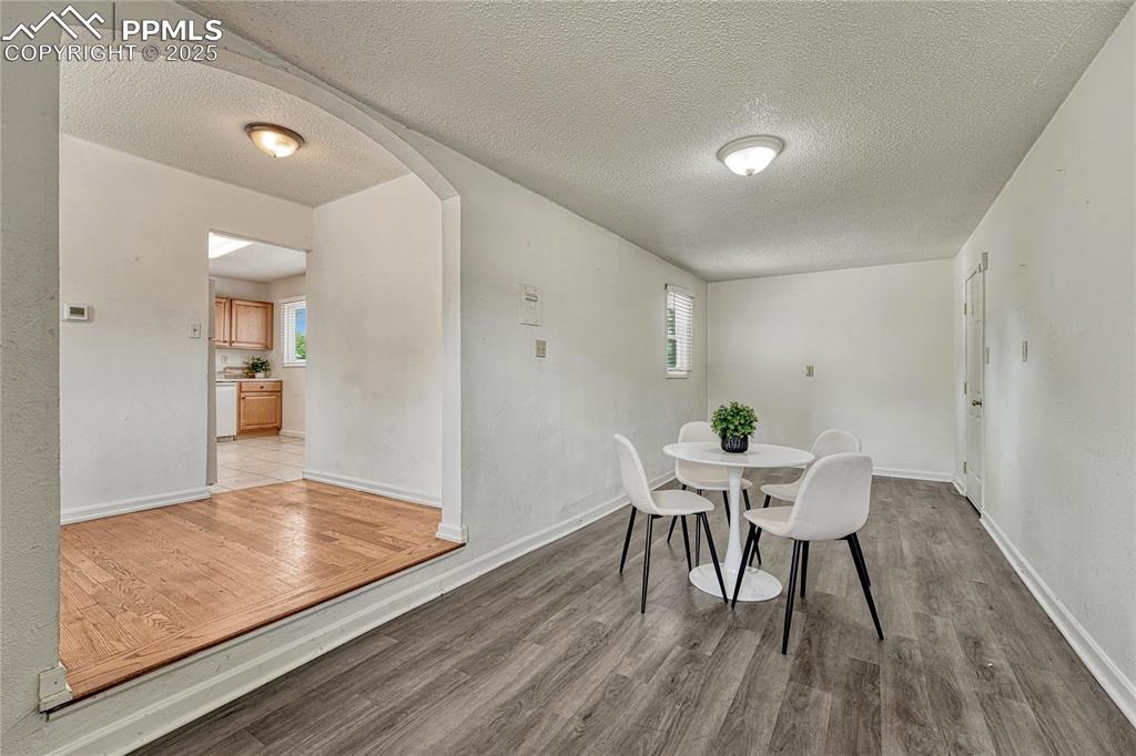 Image 18 of 43: Also can be used as a dining area