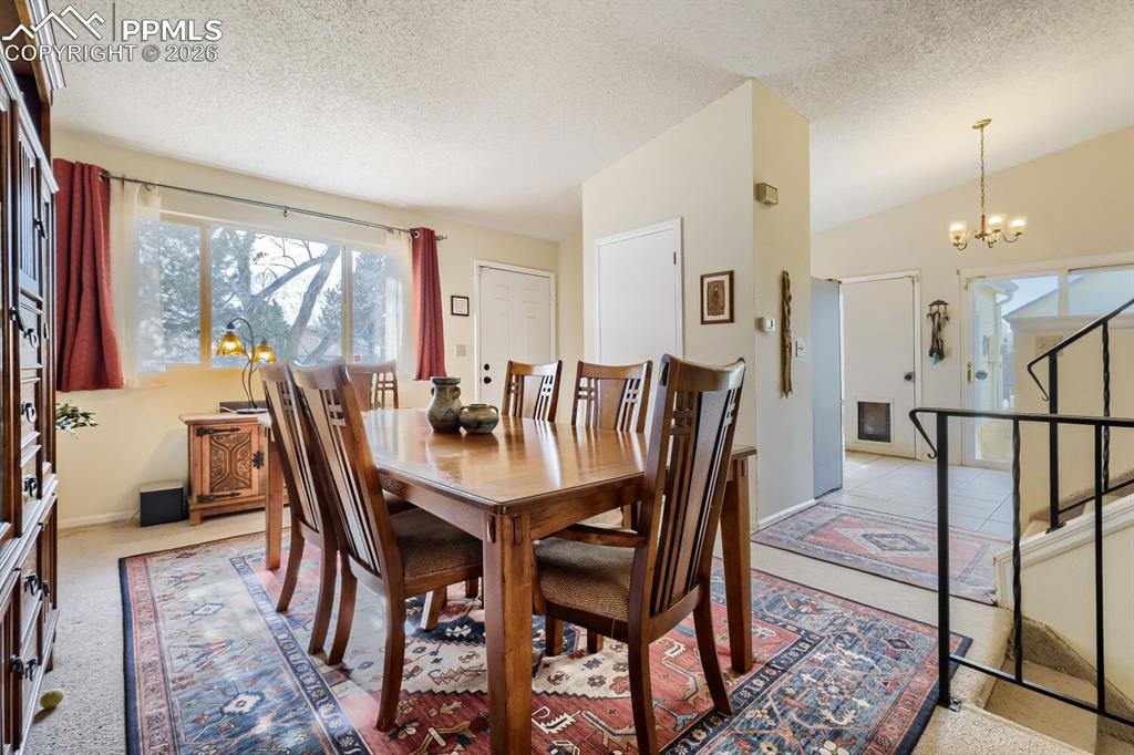 Image 2 of 17: Dining Area