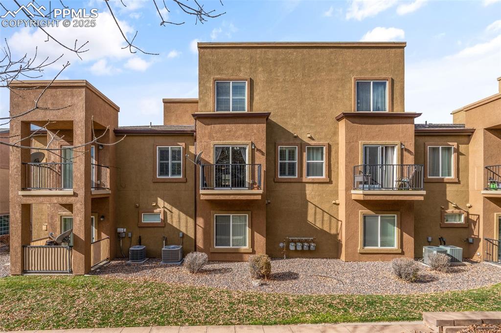 Image 23 of 27: Front of Structure