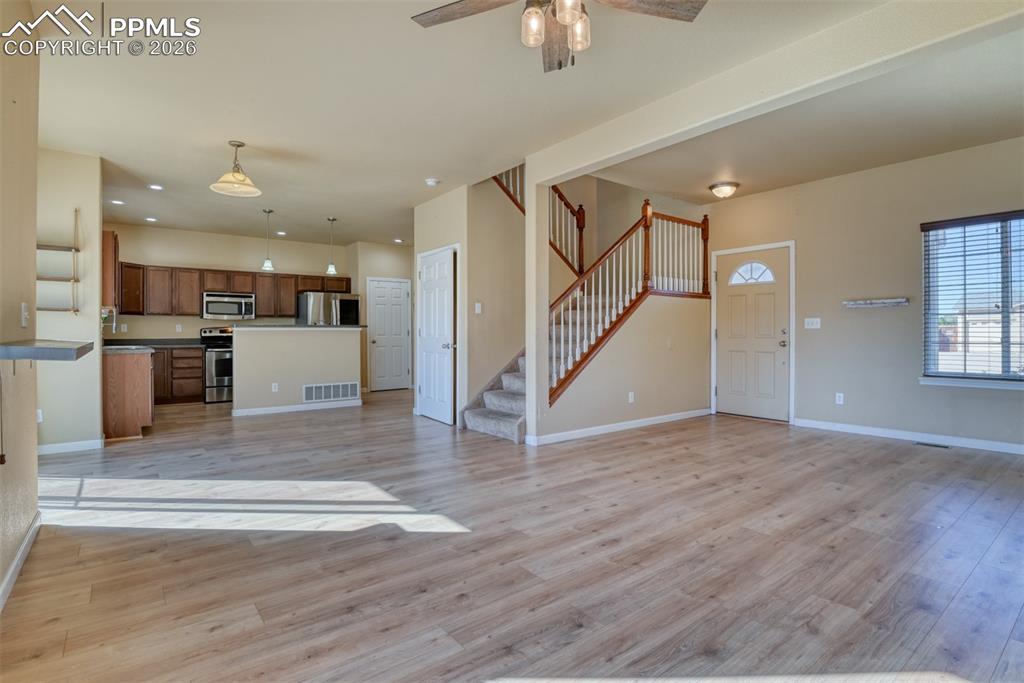 Image 16 of 50: Living Room