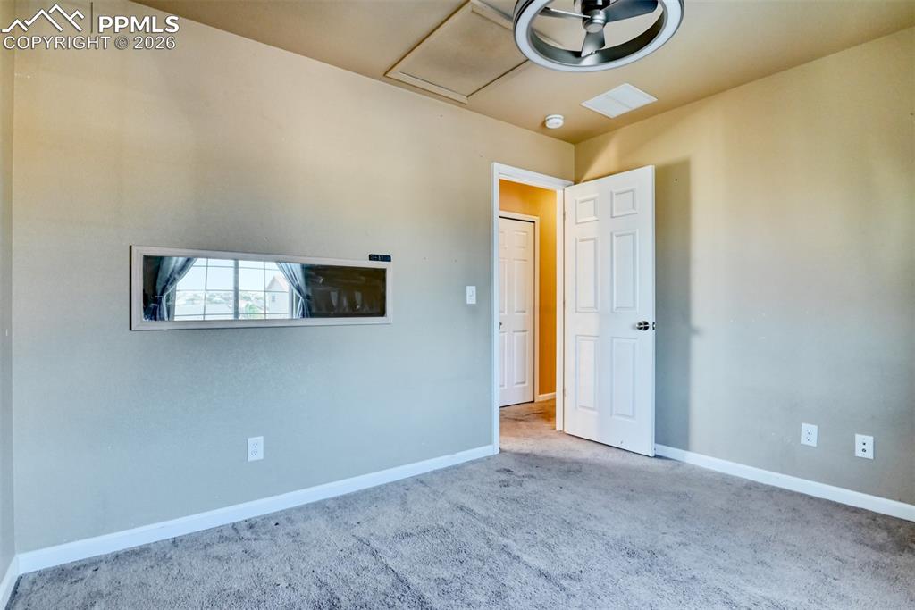 Image 47 of 50: Bedroom