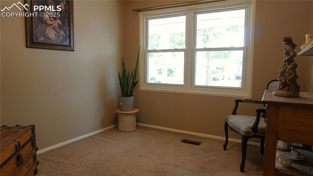 Image 13 of 23: Bedroom #3