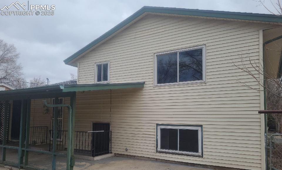 Image 13 of 13: Side of Structure