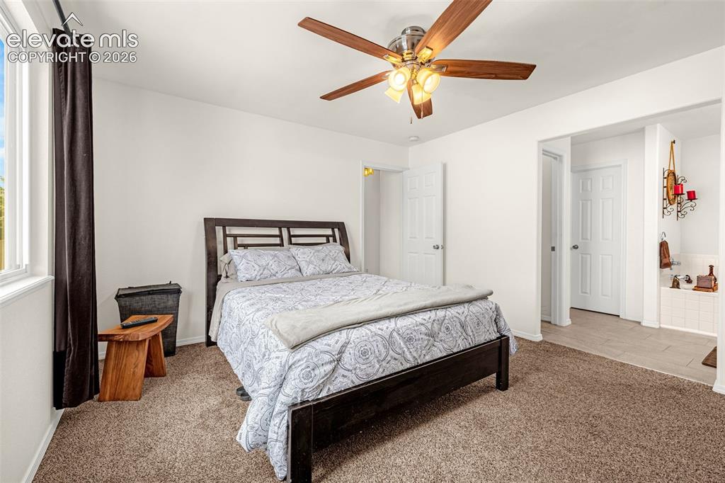 Image 15 of 35: Bedroom
