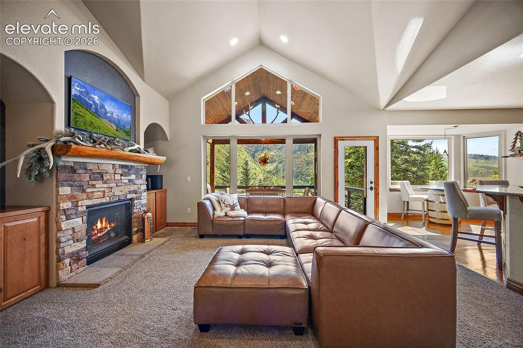 Image 4 of 40: Living Room