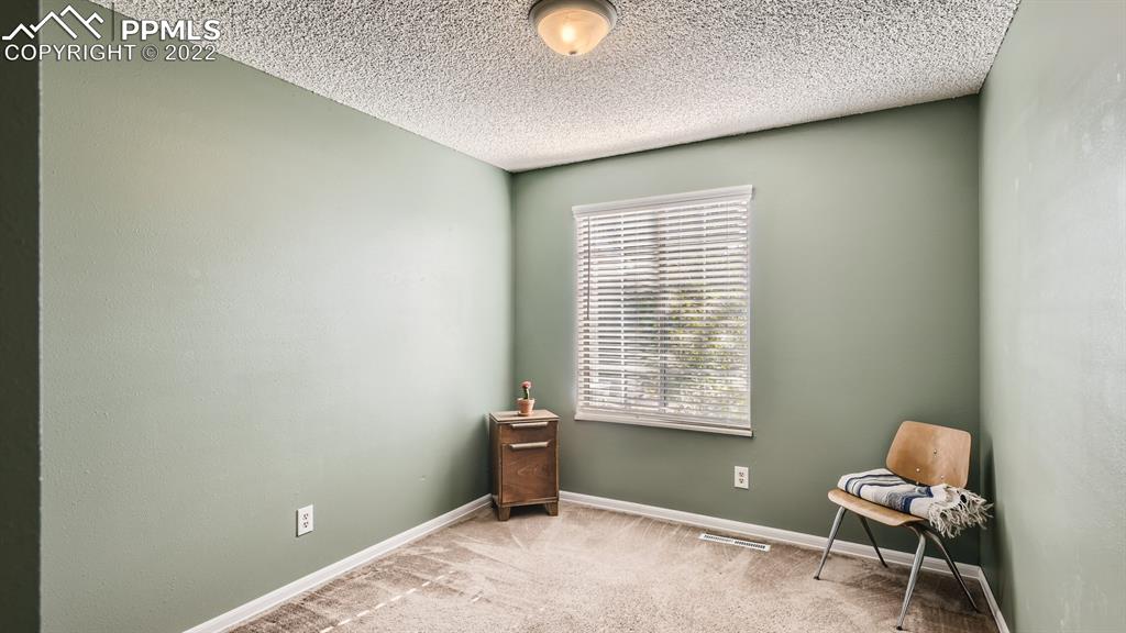 Listing 6928351, Image 17 of 27