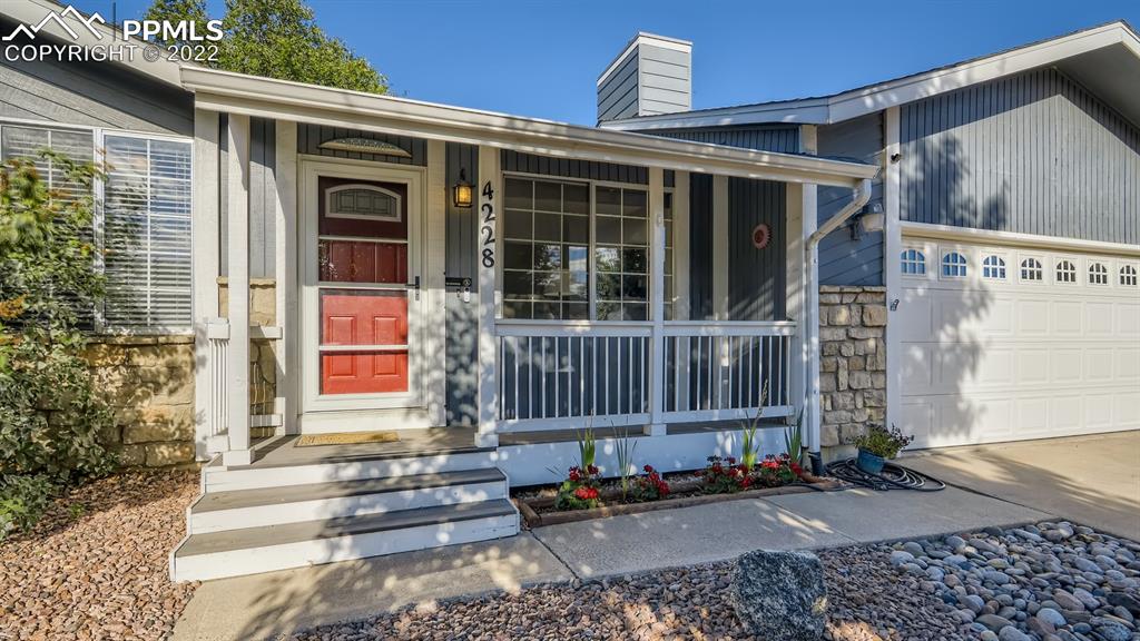 Listing 6928351, Image 4 of 27
