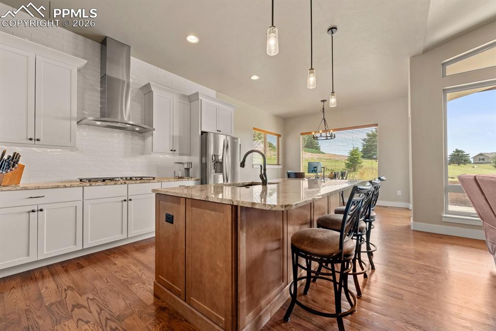 Image 9 of 34: Kitchen