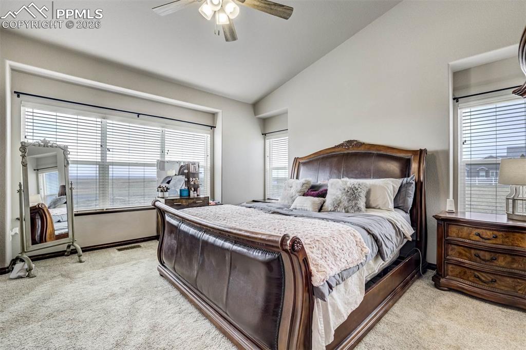 Image 16 of 38: Bedroom